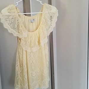 Off the shoulder, cute, yellow top